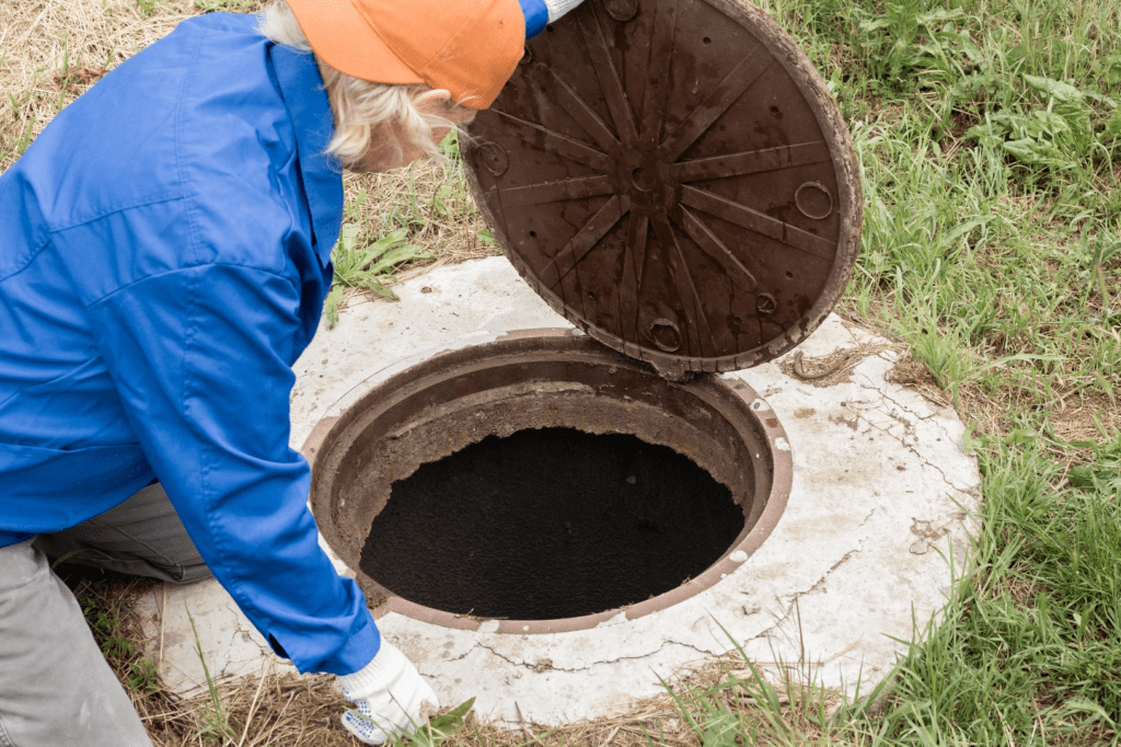 How to properly seal a concrete septic tank lid